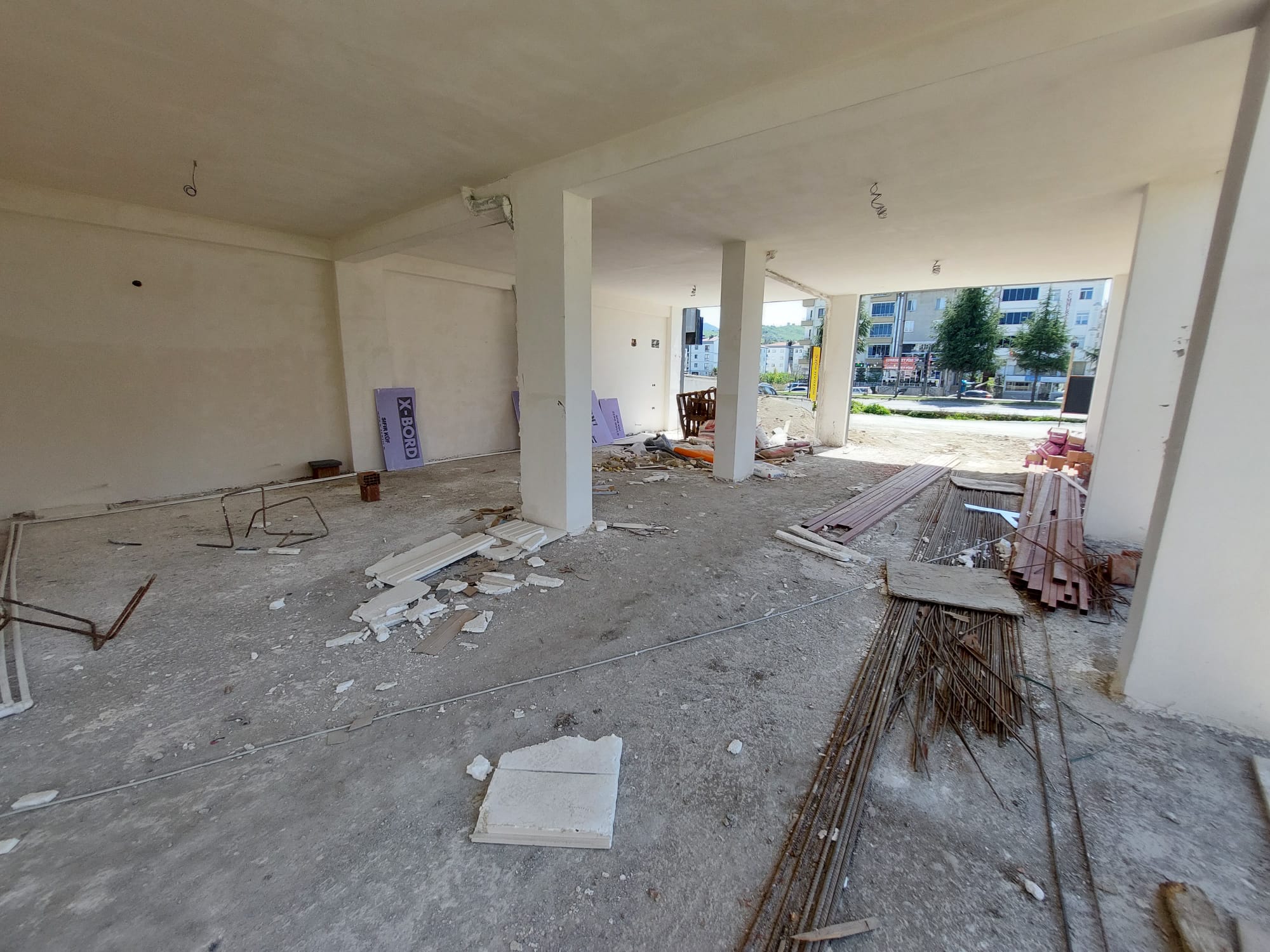 CUMHURİYET MAH. ORDU-GİRESUN YOLU ÜZERİNDE SATILIK 260 METREKARE İŞYERİ